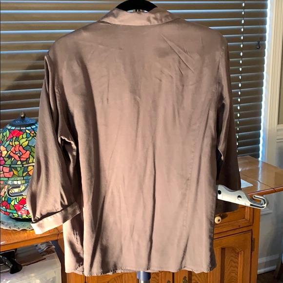 Anna and Frank Silk/Spandex Blouse Size Medium EUC - Picture 5 of 5